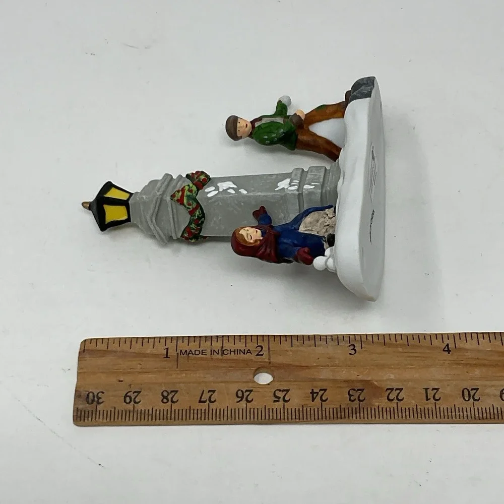 Dept 56 Dickens Village Heritage Collection Snowball Fun 56.58812 Christmas